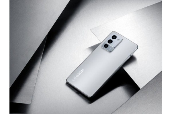 Lenovo показала дизайн игрового смартфона Legion Y70 Lenovo показала дизайн игрового смартфона Legion Y70