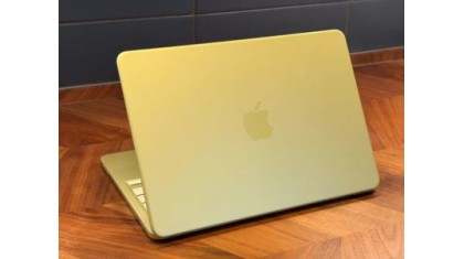 Блогер розповів, на чому Apple заощадила в MacBook Neo