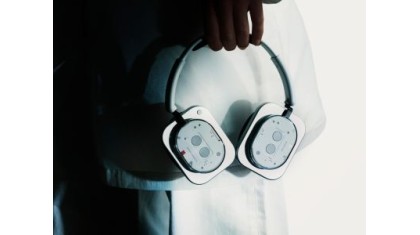 Nothing анонсировала наушники "Headphones A" в яркой расцветке