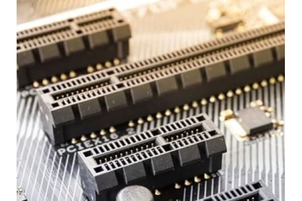Названа дата появления PCIe 8.0 с новым разъёмом