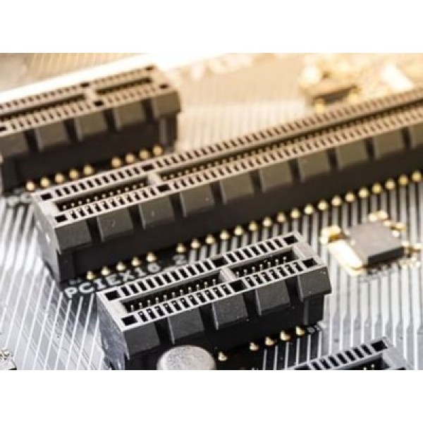 Названа дата появления PCIe 8.0 с новым разъёмом