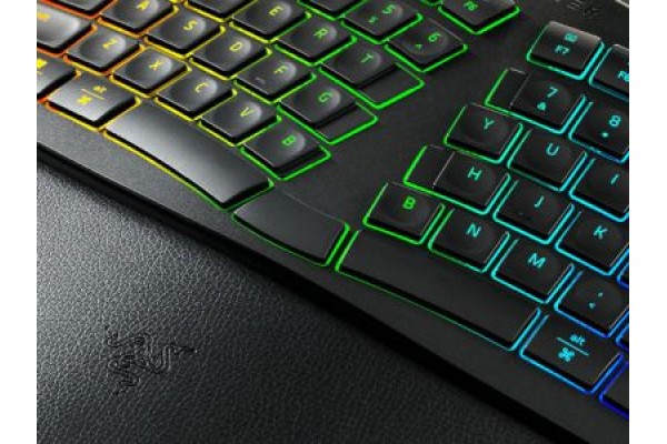 Razer представила ергономічну офісну split-клавіатуру Pro Type Ergo