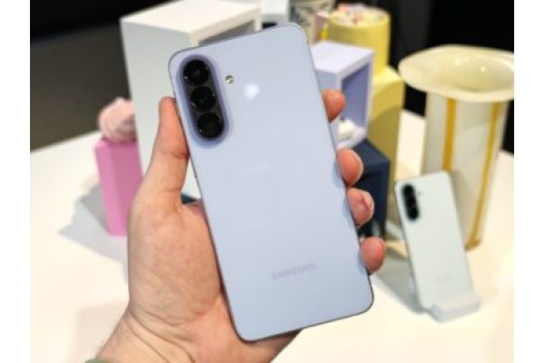 Galaxy A57 виявився дуже простим у ремонті