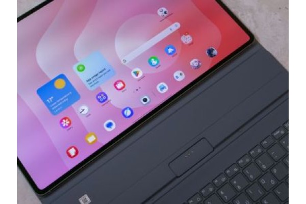 Samsung показала клавіатуру, яка перетворює Galaxy Tab S11 Ultra на ноутбук