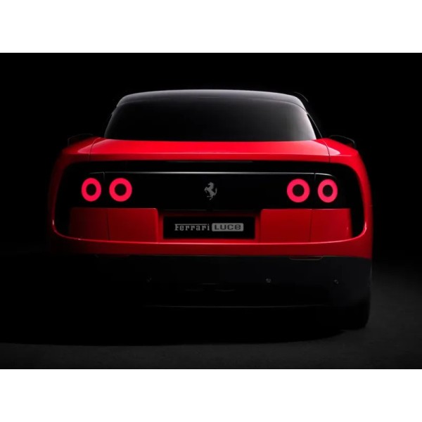 Над первым электрокаром Ferrari работал бывший главный дизайнер Apple