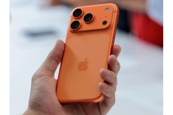 Инсайд: Apple снова может отказаться от алюминиевых корпусов в iPhone Pro