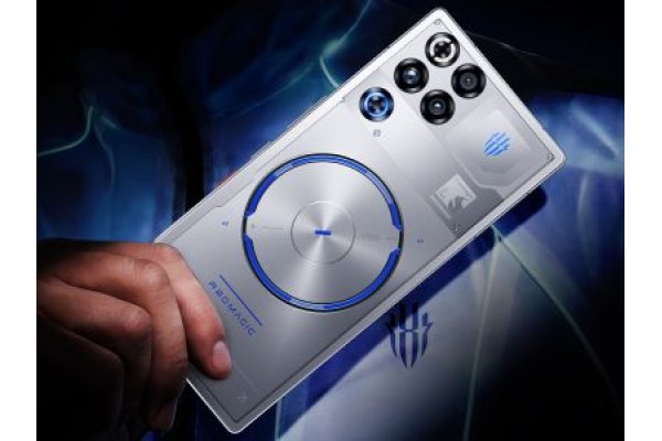 Red Magic 11S Pro получил разогнанный Snapdragon 8 Elite Gen 5 и поддержку Steam