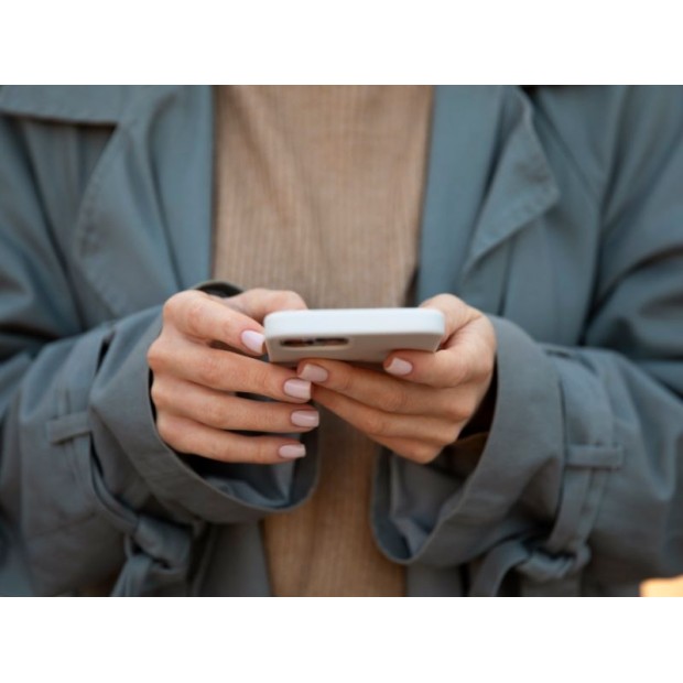 Дослідники з’ясували, які жести найбільше втомлюють під час роботи зі смартфоном