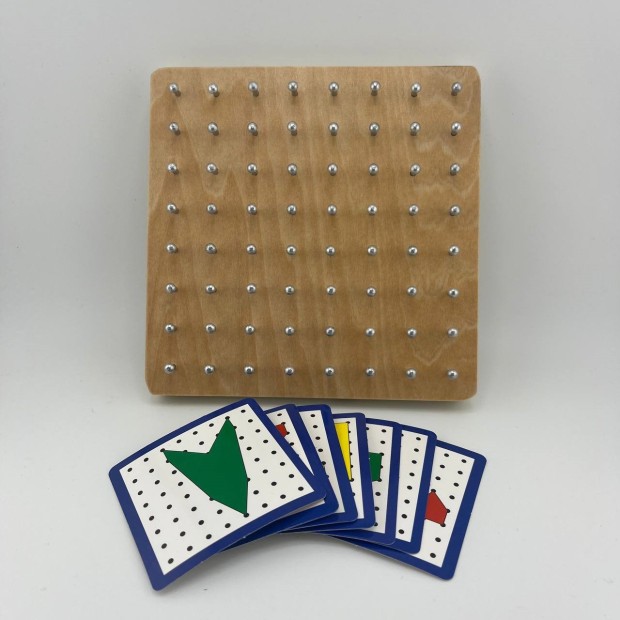 Дерев'яна розвивальна іграшка Монтессорі