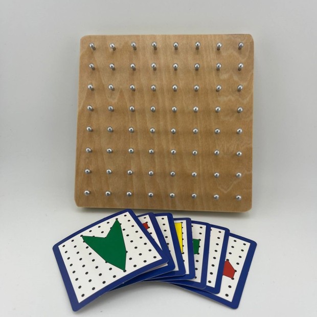 Дерев'яна розвивальна іграшка Монтессорі