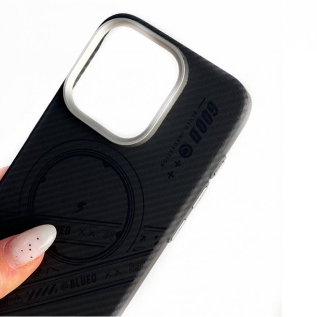 Накладка Blueo All-Inclusive Aramid Fiber MagSafe для Apple iPhone 15 Pro (Чорна)