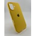 Оригінальний силіконовий чохол круглої форми для Apple iPhone 16 (13) жовтого кольору