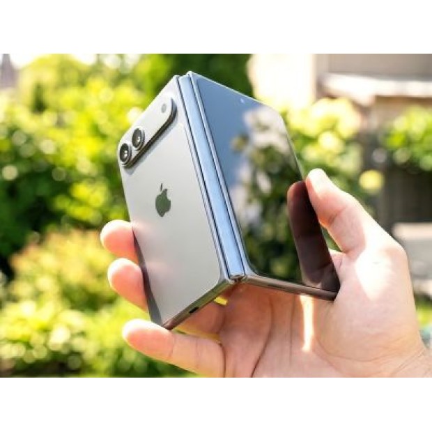 Інсайдер показав дизайн складаного iPhone на тлі звичайних моделей