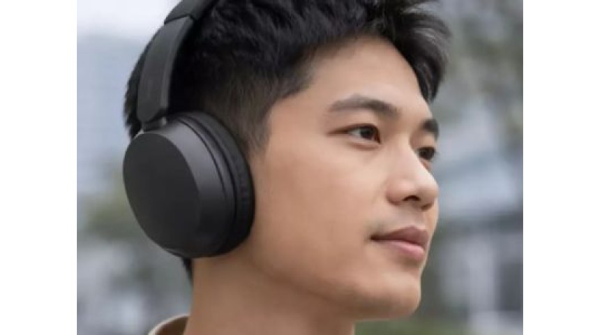 REDMI представила Headphones Neo — повнорозмірні навушники з ANC та автономністю до 72 годин