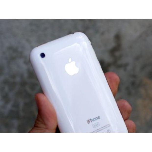 Еволюцію iPhone за 19 років показали на інфографіці