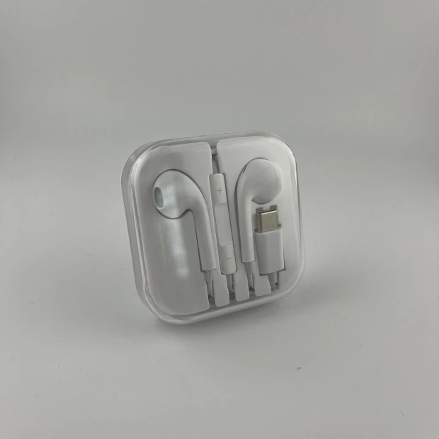 Wired Type-C Earphones with Microphone (White)