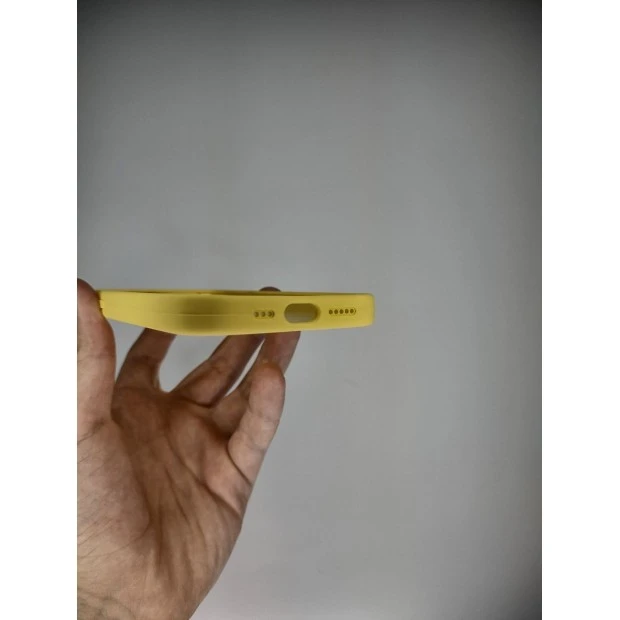 Силіконовий оригінальний чохол круглої форми для Apple iPhone 13 (13) Жовтий