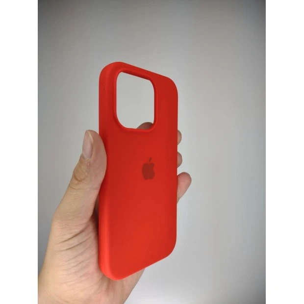 Силіконовий чохол Original Round для Apple iPhone 15 Pro (05) червоного кольору.