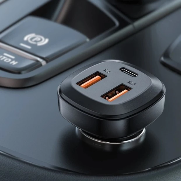АЗУ-адаптер Acefast B9 66W PD QC 2USB / 1Type-C 5A (Чёрный)