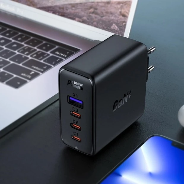 СЗУ-адаптер Acefast A37 100W PD QC 1USB / 3Type-C 5A + Type-C-кабель 2m (Чёрный)